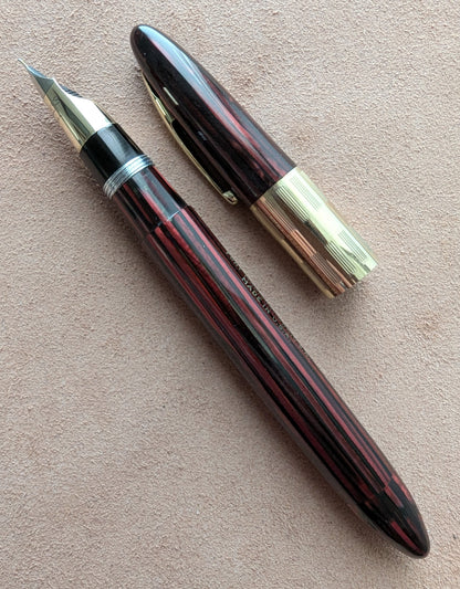 1942 Carmine Sheaffer Triumph - Vacuum-Fil - fine - extra-fine point