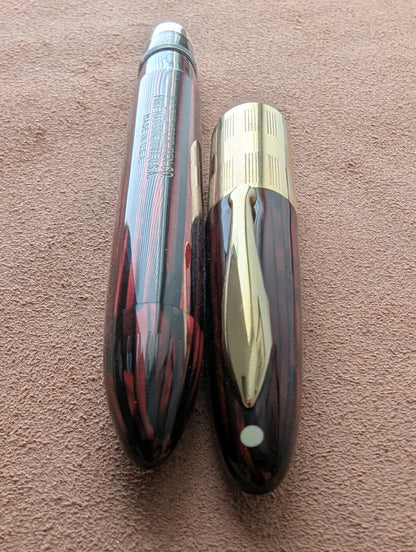 1942 Carmine Sheaffer Triumph - Vacuum-Fil - fine - extra-fine point