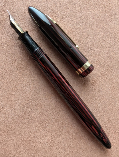 ~1941 Carmine Sheaffer Balance Sovereign Fountain Pen - fine-medium point