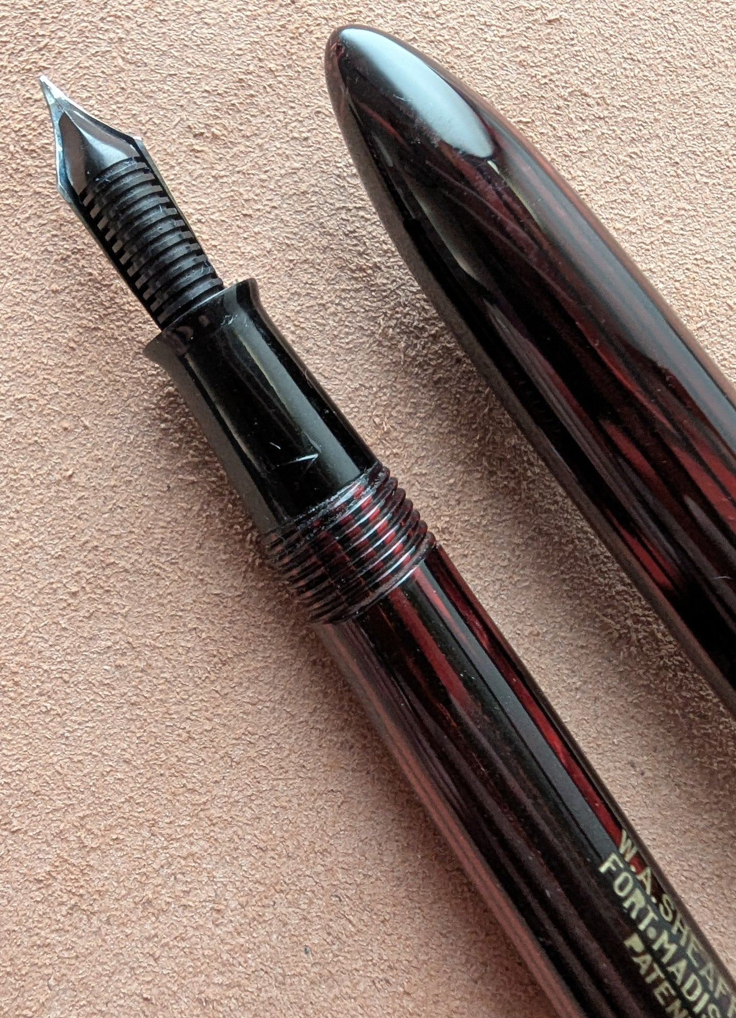 ~1941 Carmine Sheaffer Balance Sovereign Fountain Pen - fine-medium point