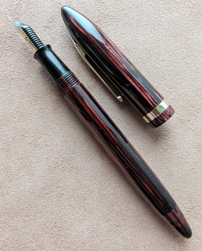 ~1941 Carmine Sheaffer Balance Sovereign Fountain Pen - fine-medium point