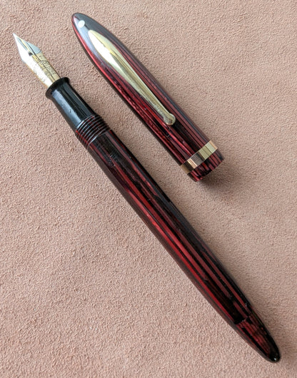 ~1941 Carmine Sheaffer Balance Sovereign Fountain Pen - fine-medium point
