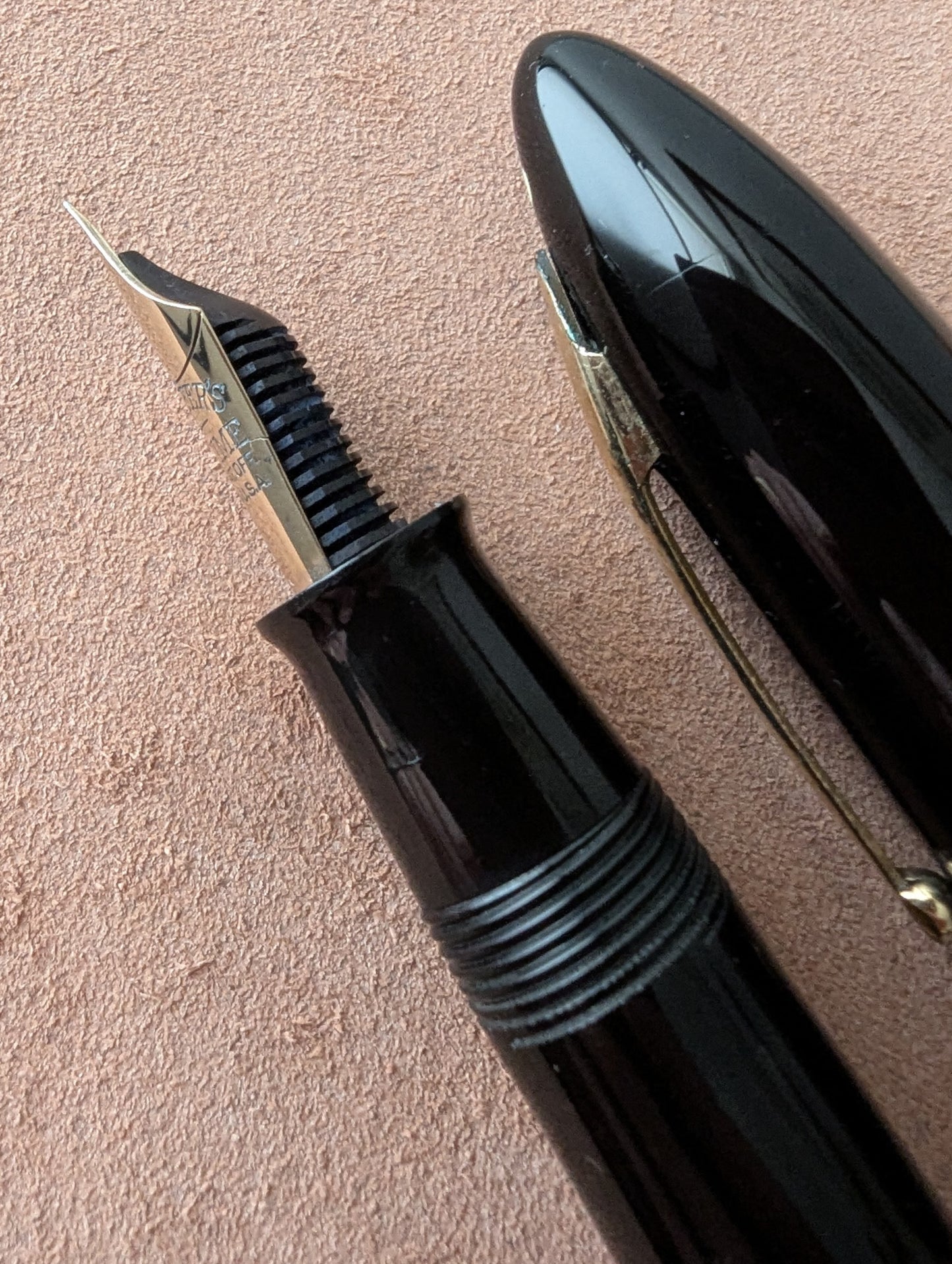 Black Sheaffer Balance "Premier"  pen - lever filler - Fine point