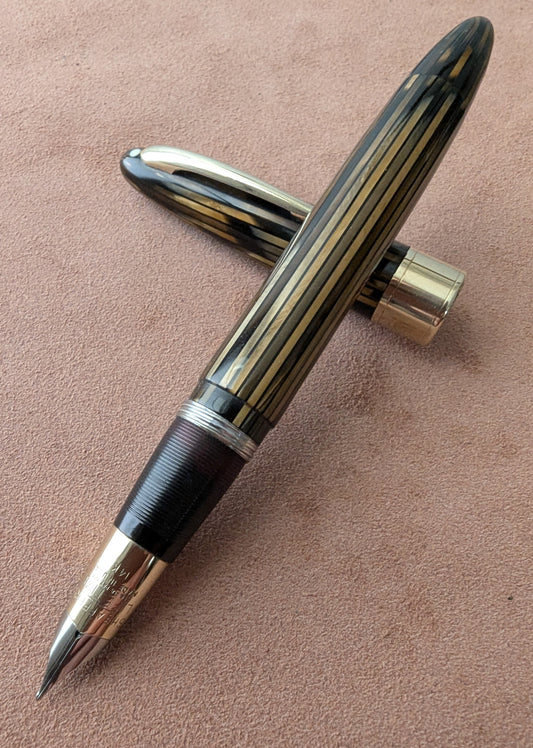 ~1947 Golden Brown Sheaffer Triumph Valiant - fine-medium point