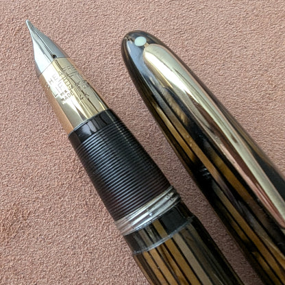 ~1947 Golden Brown Sheaffer Triumph Valiant - fine-medium point