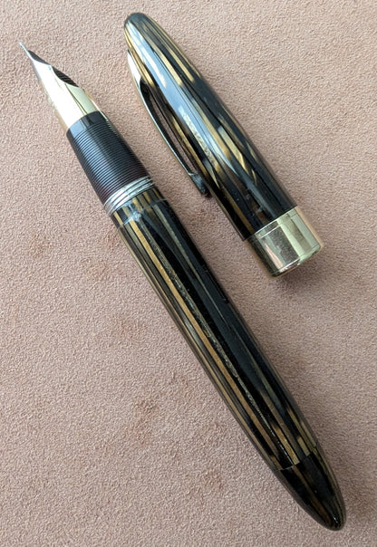 ~1947 Golden Brown Sheaffer Triumph Valiant - fine-medium point