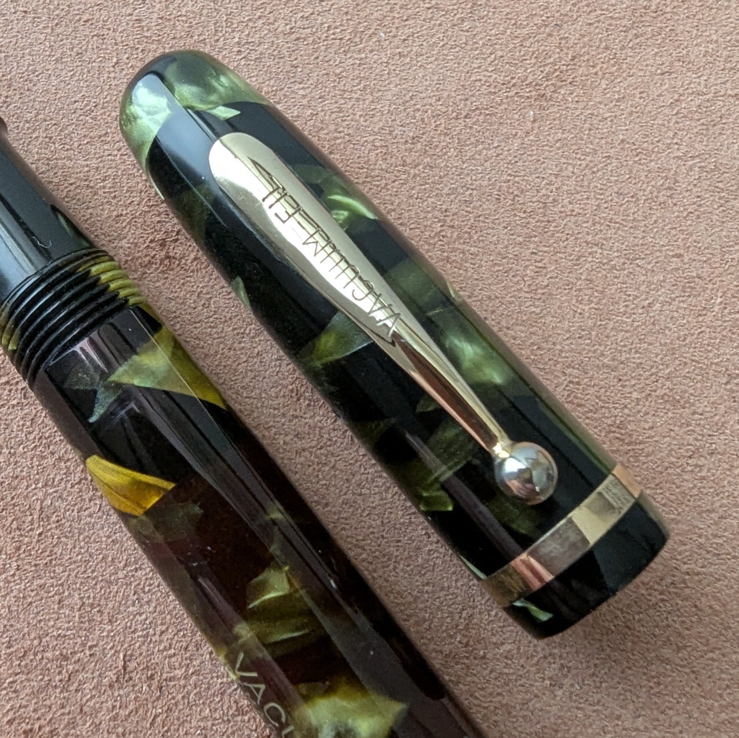 Marine Green VACUUM-FIL standard size fountain pen - fine point