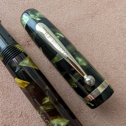Marine Green VACUUM-FIL standard size fountain pen - fine point