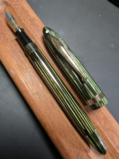 Marine Green Sheaffer Balance Sovereign Fountain Pen - fine point
