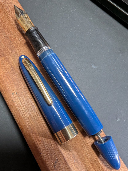 1948 Persian Blue Sheaffer Statesman - Vacuum-Fil - Fine Golden Spade nib