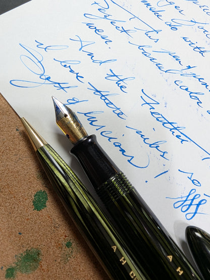 Marine Green Sheaffer Balance Admiral - window pane barrel