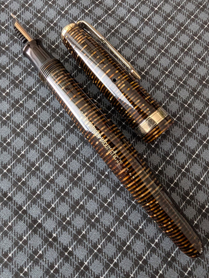 1944 Golden Pearl Parker Vacumatic Major - fine-medium point