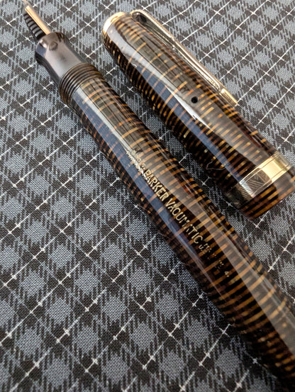 1944 Golden Pearl Parker Vacumatic Major - fine-medium point