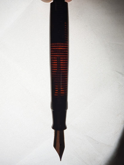 1944 Golden Pearl Parker Vacumatic Major - fine-medium point