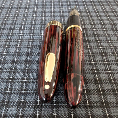 ~1947 Carmine Sheaffer Tuckaway Statesman fountain pen - fine point