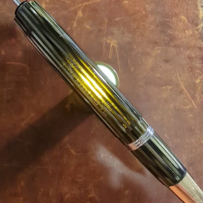 1943-5 Gray Pearl Sheaffer Triumph Sovereign - fine point