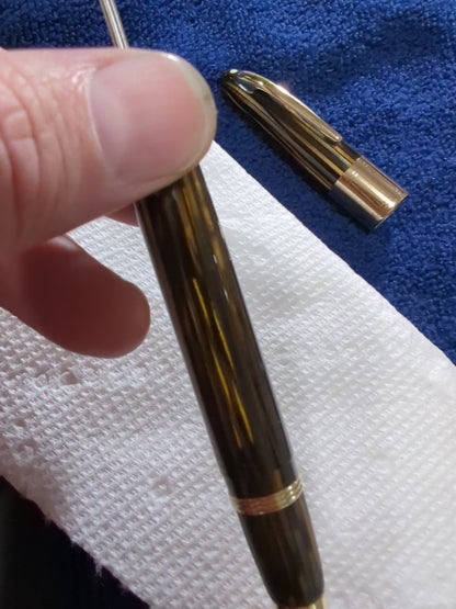1943-5 Golden Brown Sheaffer Triumph Valiant II - fine nib (Copy)