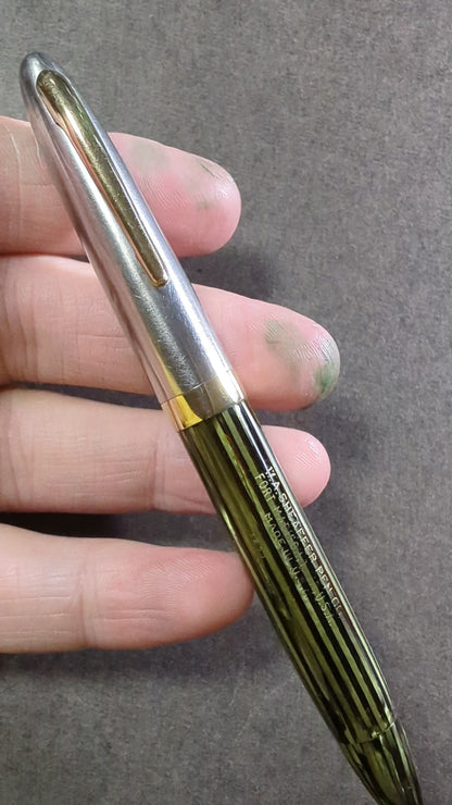 1943-5 Gray Pearl Sheaffer Triumph Sentinel fountain pen - fine nib