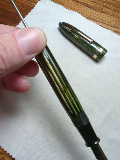 1938-41 Marine Green Sheaffer Balance Statesman - Vacuum-Fil - medium-broad point