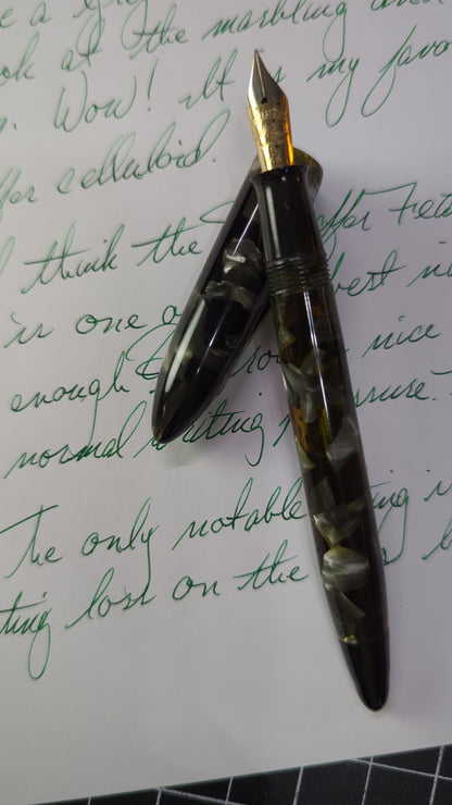 1935 Grey Pearl Sheaffer Balance Feather Touch 5 - bouncy fine point