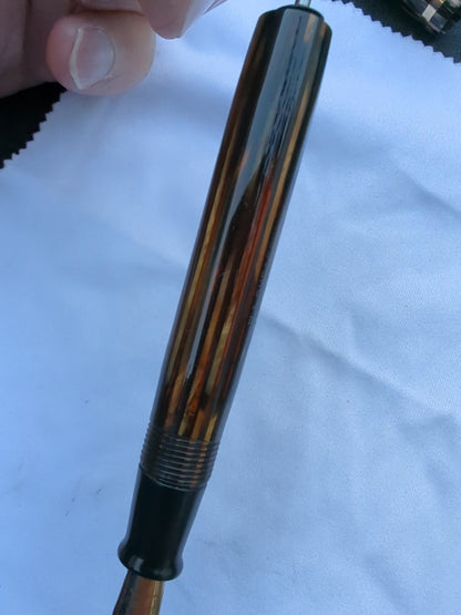 1941 Golden Brown Sheaffer Balance Defender - fine+ point