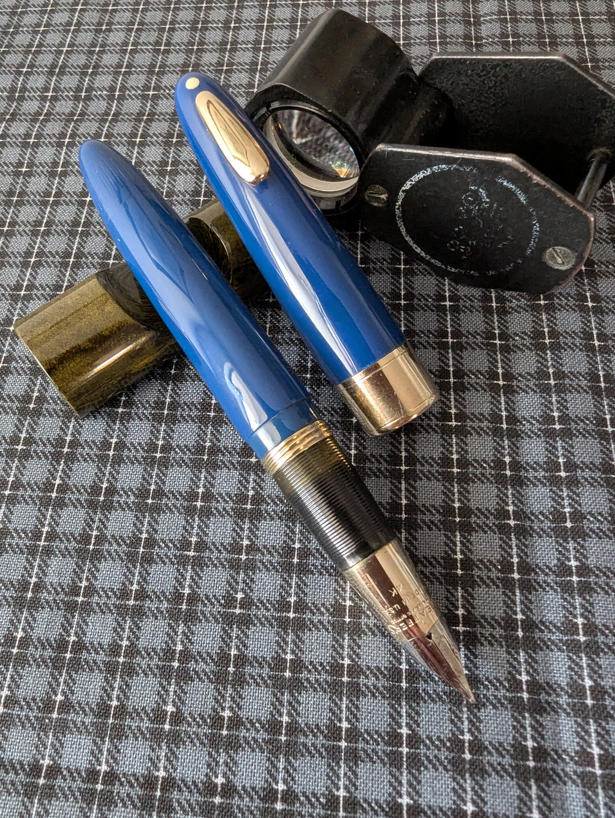 1948 Persian blue Sheaffer Tuckaway Valiant Deluxe - Vacuum-Fil - fine point