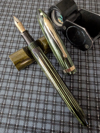 Marine Green Sheaffer Balance Sovereign Fountain Pen - fine point