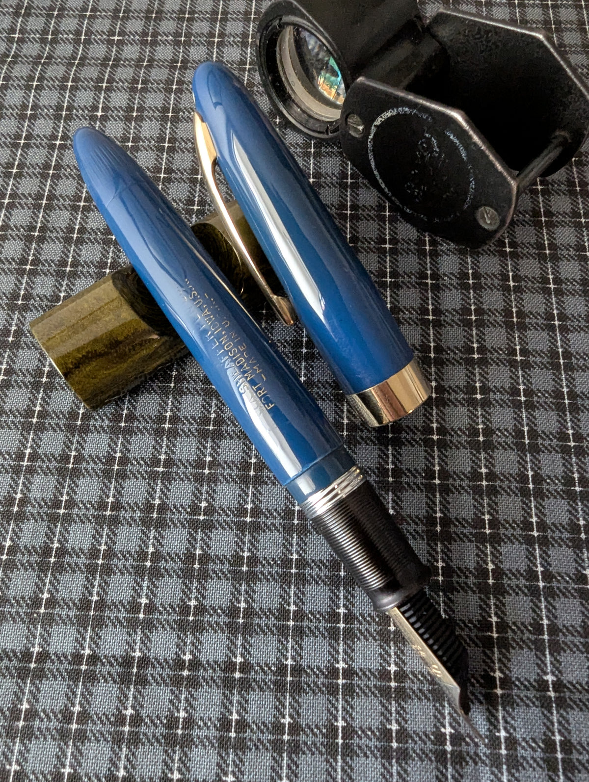 1948 Persian Blue Sheaffer Statesman - Vacuum-Fil - Fine Golden Spade nib