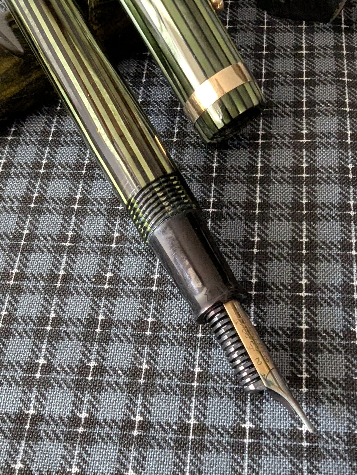 Marine Green Sheaffer Balance Sovereign Fountain Pen - fine point