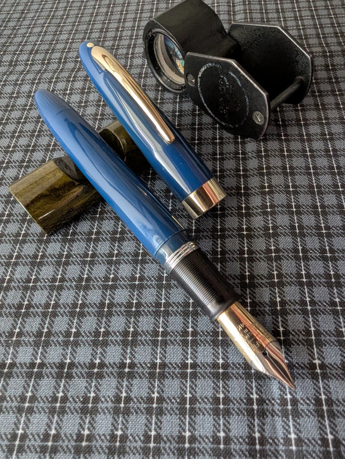 1948 Persian Blue Sheaffer Statesman - Vacuum-Fil - Fine Golden Spade nib