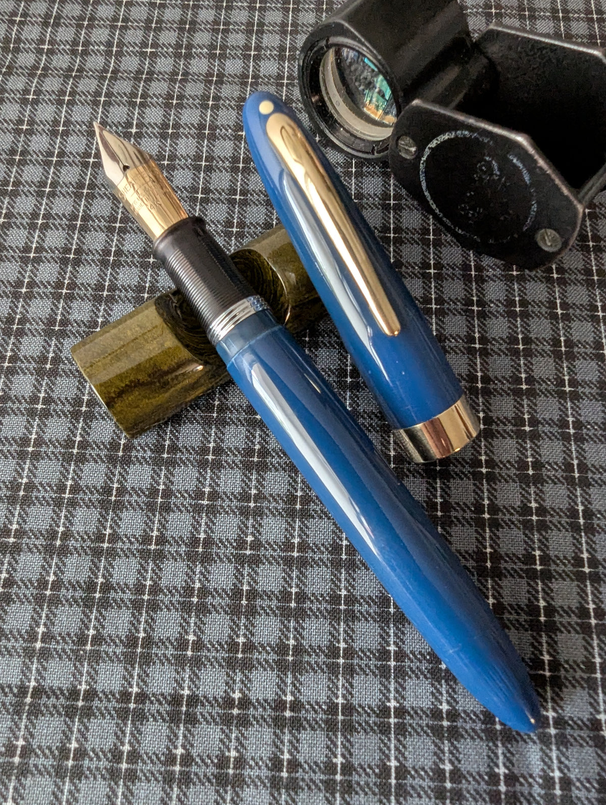 1948 Persian Blue Sheaffer Statesman - Vacuum-Fil - Fine Golden Spade nib