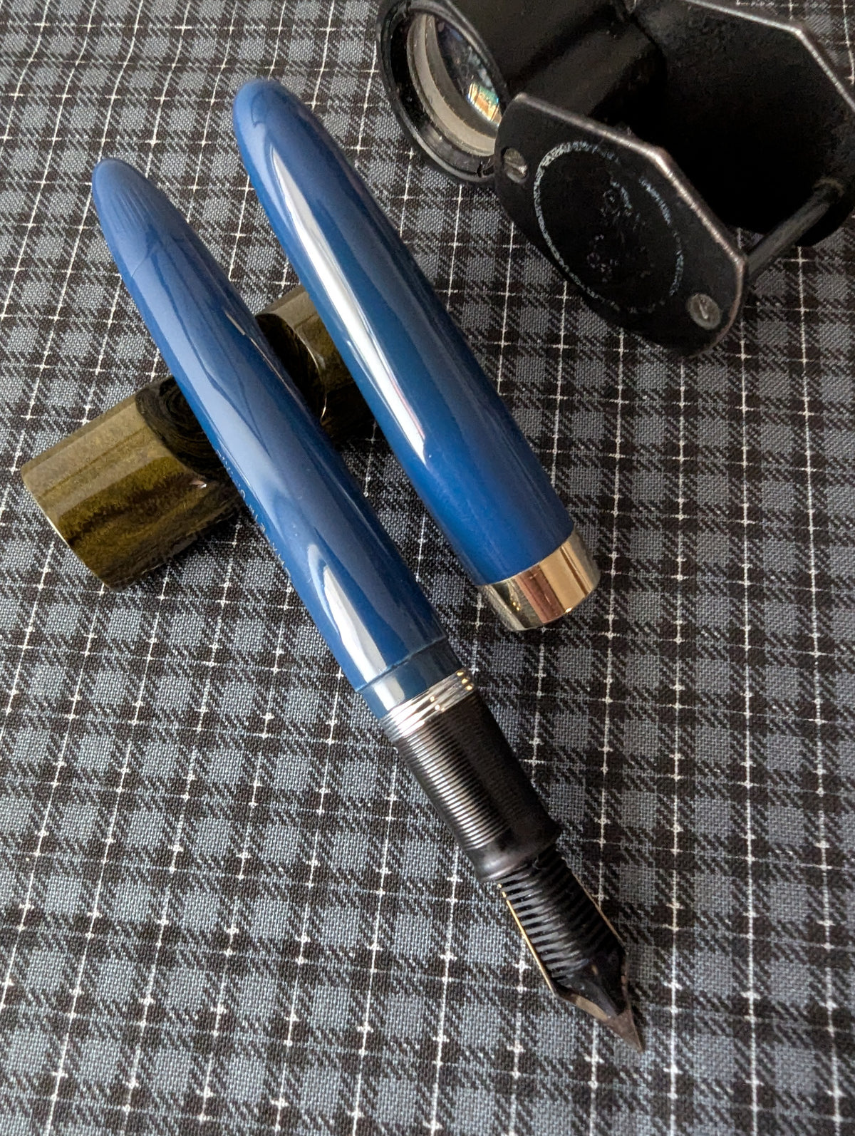 1948 Persian Blue Sheaffer Statesman - Vacuum-Fil - Fine Golden Spade nib