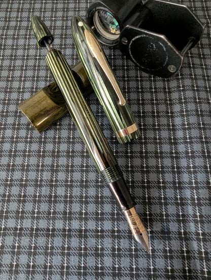 Marine Green Sheaffer Balance Sovereign Fountain Pen - fine point