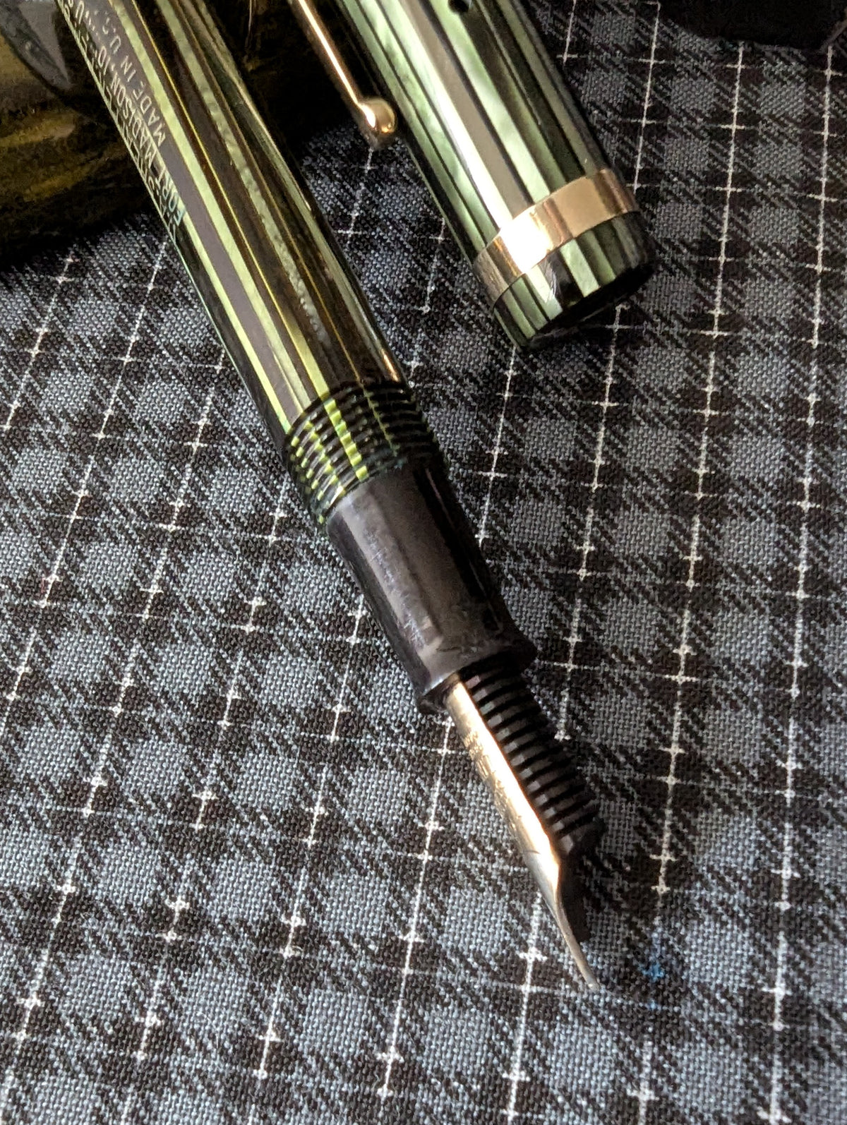 Marine Green Sheaffer Balance Sovereign Fountain Pen - fine point