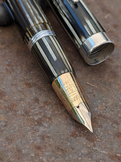 1945 Grey Pearl Sheaffer Triumph Statesman - Vacuum-Fil - 14k Fine-ExtraFine nib