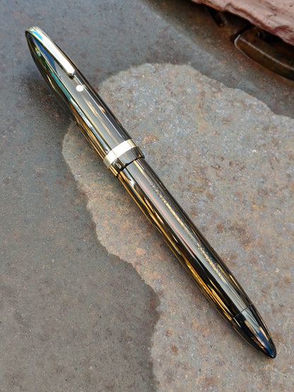 1941 Golden Brown Sheaffer Balance Vigilant - Vacuum-Fil - fine nib