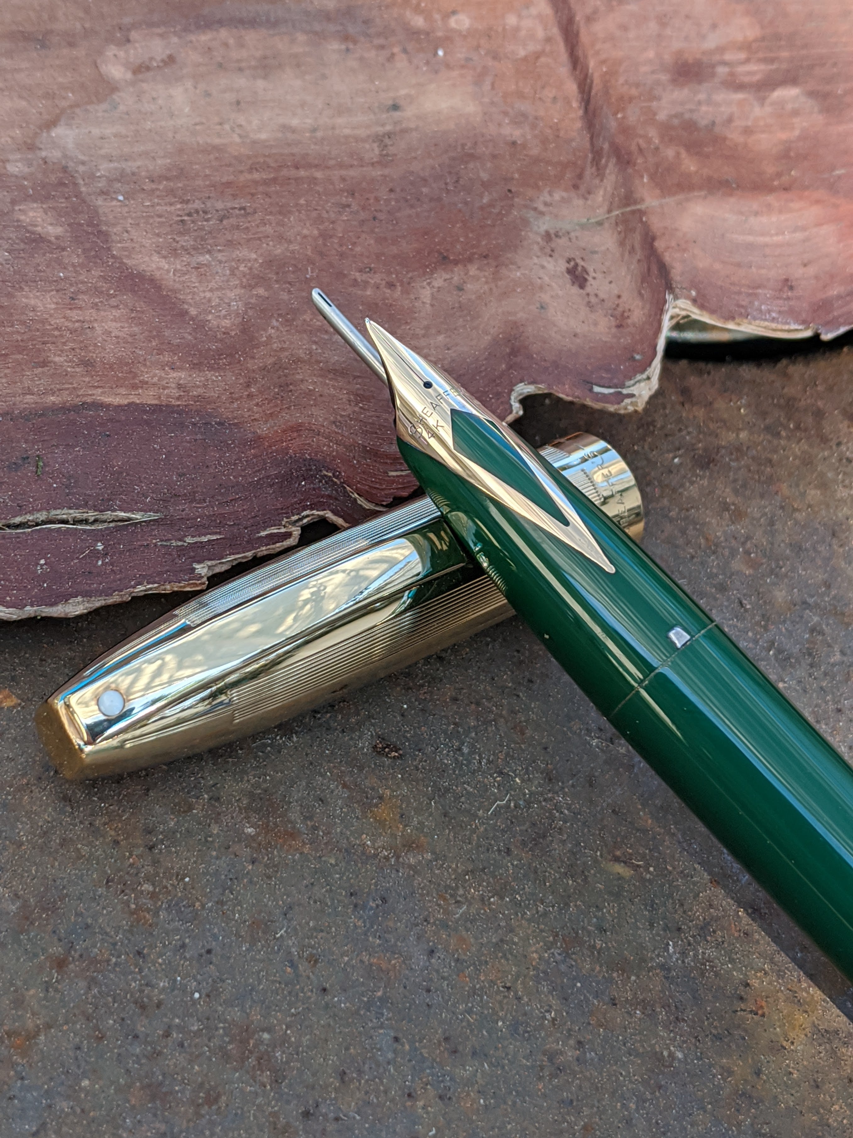 Green Sheaffer PFM V - Fine nib