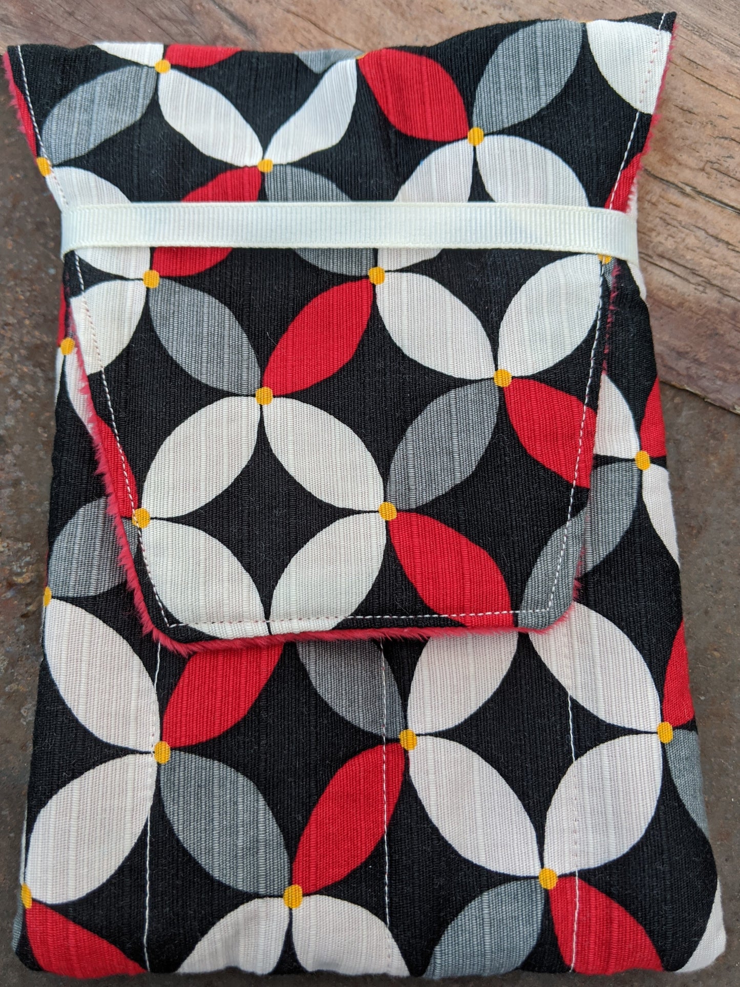 G8mouth Hand-made Eight Pen Case - Red/White/Grey Circles with Red Minky