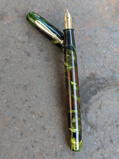 1934-7 Marine Green VACUUM-FIL fountain pen