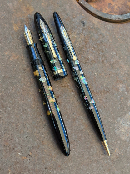 1938-9 Ebonized Pearl Sheaffer Balance Admiral fountain pen and pencil