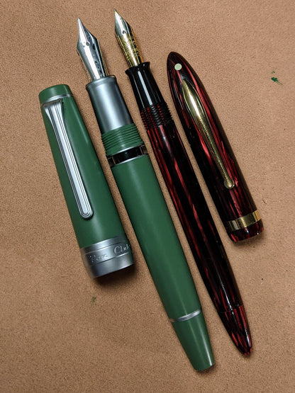 Carmine Sheaffer Balance Sovereign Fountain Pen