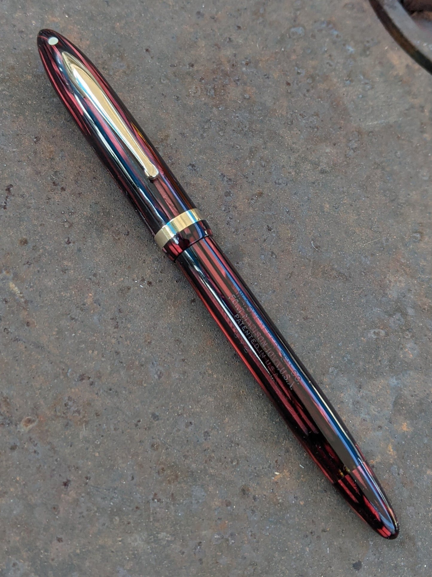 Carmine Sheaffer Balance Sovereign Fountain Pen