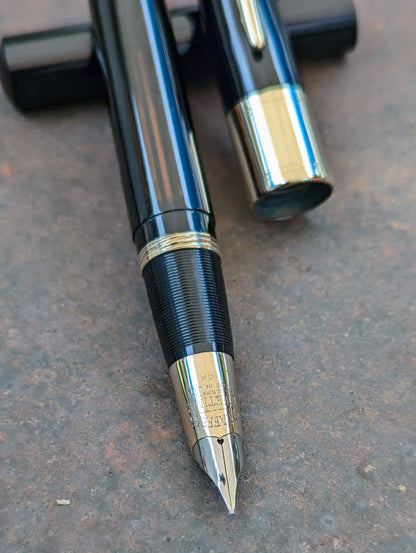 1943-5 Black Sheaffer Triumph Valiant