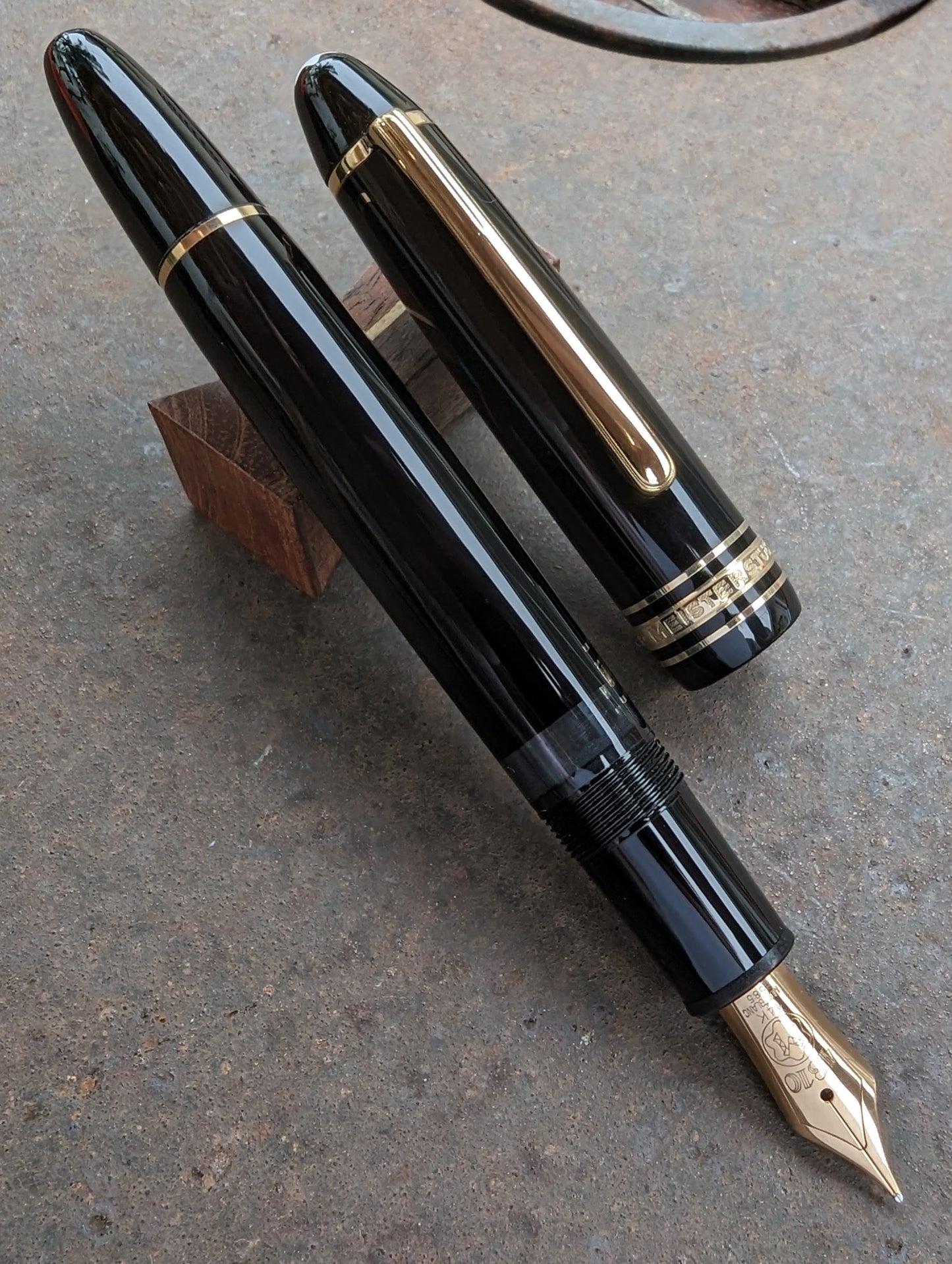 Pre-1986 Montblanc 146 - fine nib